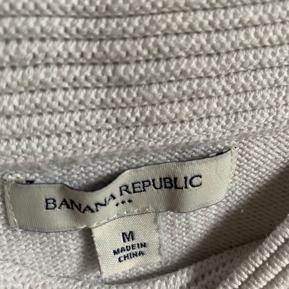 Banana Republic - Sweater - Medium - Picture 2 of 2